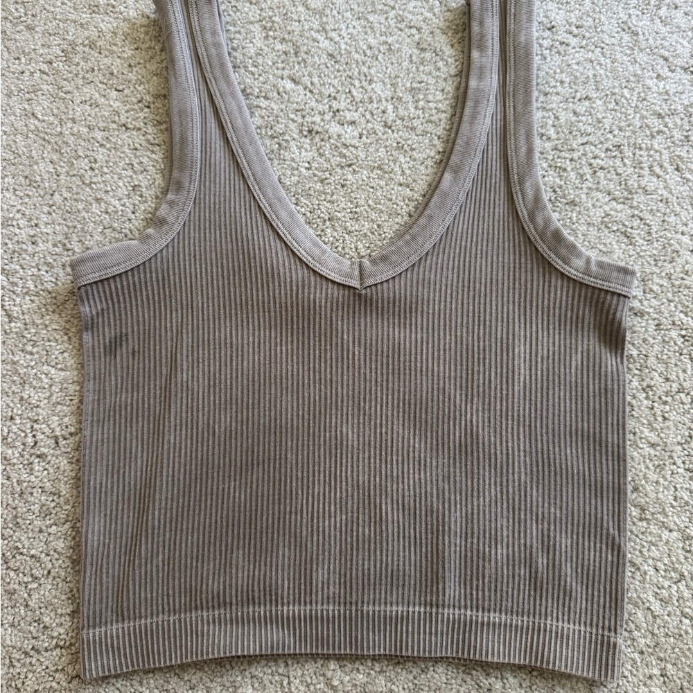 Elegant Ribbed Sleeveless Top in Taupe